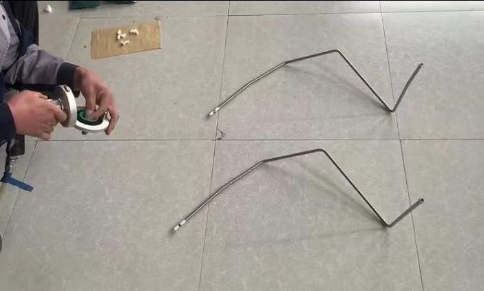 清潔不銹鋼彎管管道